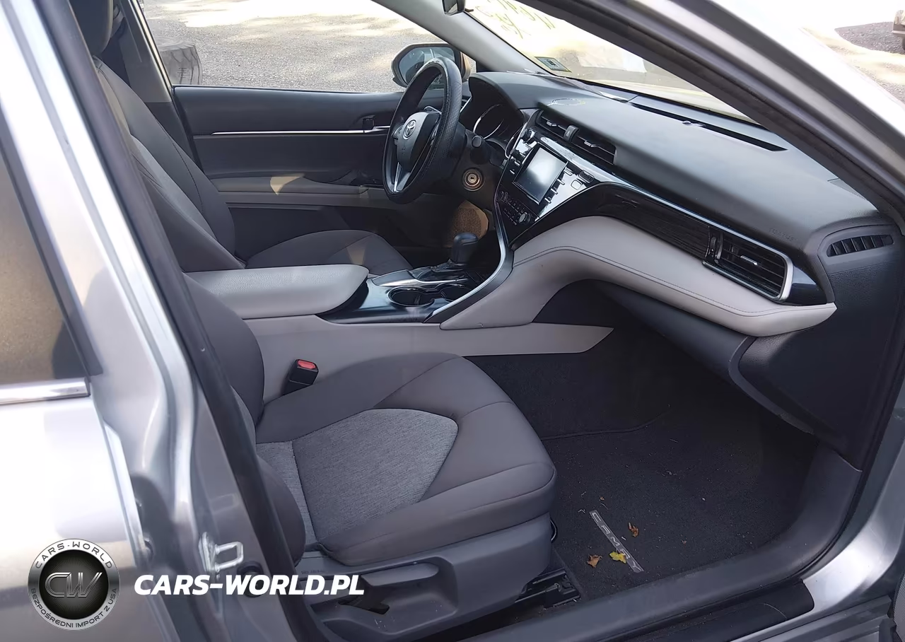 2019 Toyota Camry Le VIN:4T1B11HK5KU290096 - 5