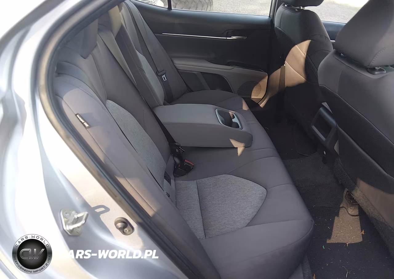 2019 Toyota Camry Le VIN:4T1B11HK5KU290096 - 8