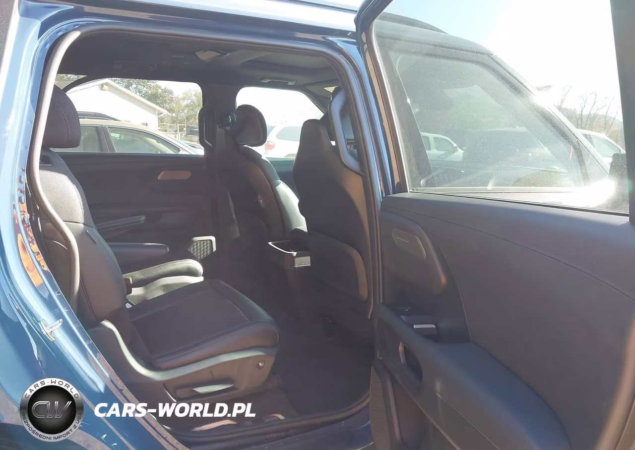 2027 Kia Telluride S VIN:5XYPEES11VG046618 - 8