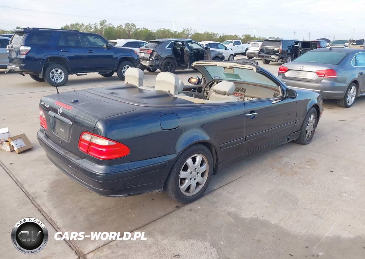 2001 Mercedes-Benz Clk 320 VIN:WDBLK65G01T056325 - 4