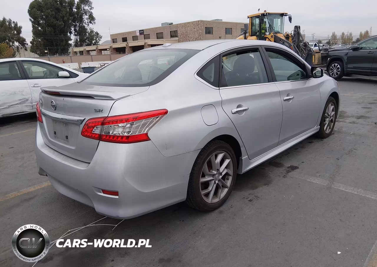 2015 Nissan Sentra Sr VIN:3N1AB7AP6FY280768 - 4