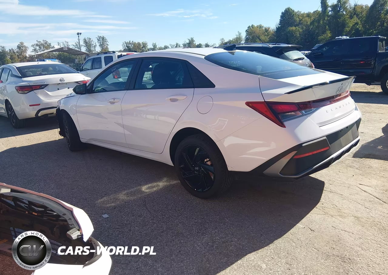 2026 Hyundai Elantra Sel Sport VIN:KMHLM4DG2TU243978 - 3
