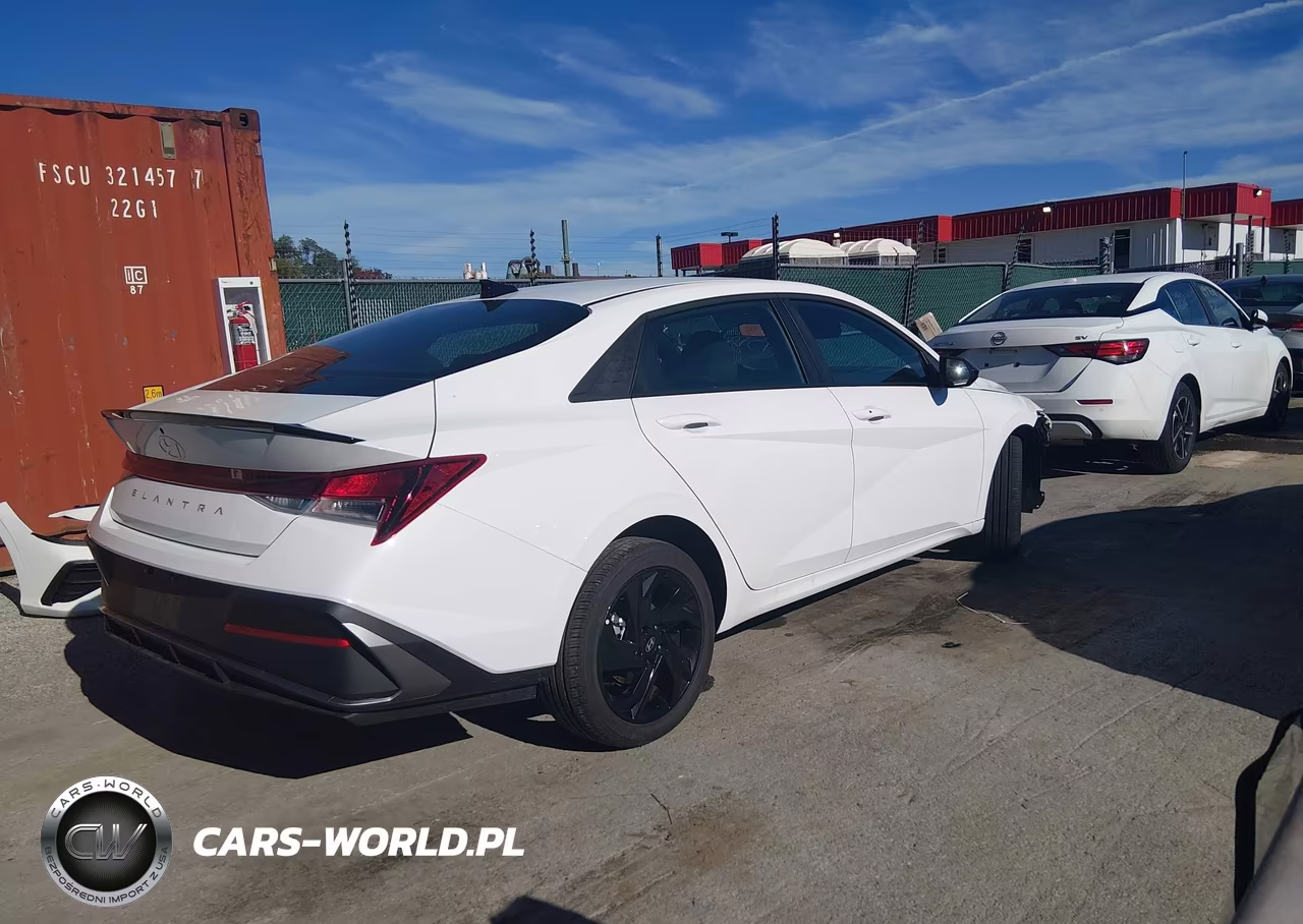 2026 Hyundai Elantra Sel Sport VIN:KMHLM4DG2TU243978 - 4