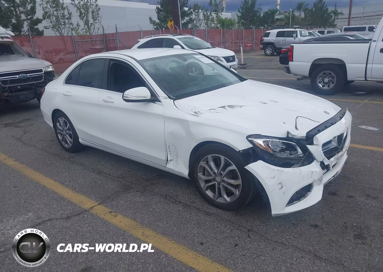 2015 Mercedes-Benz C 300