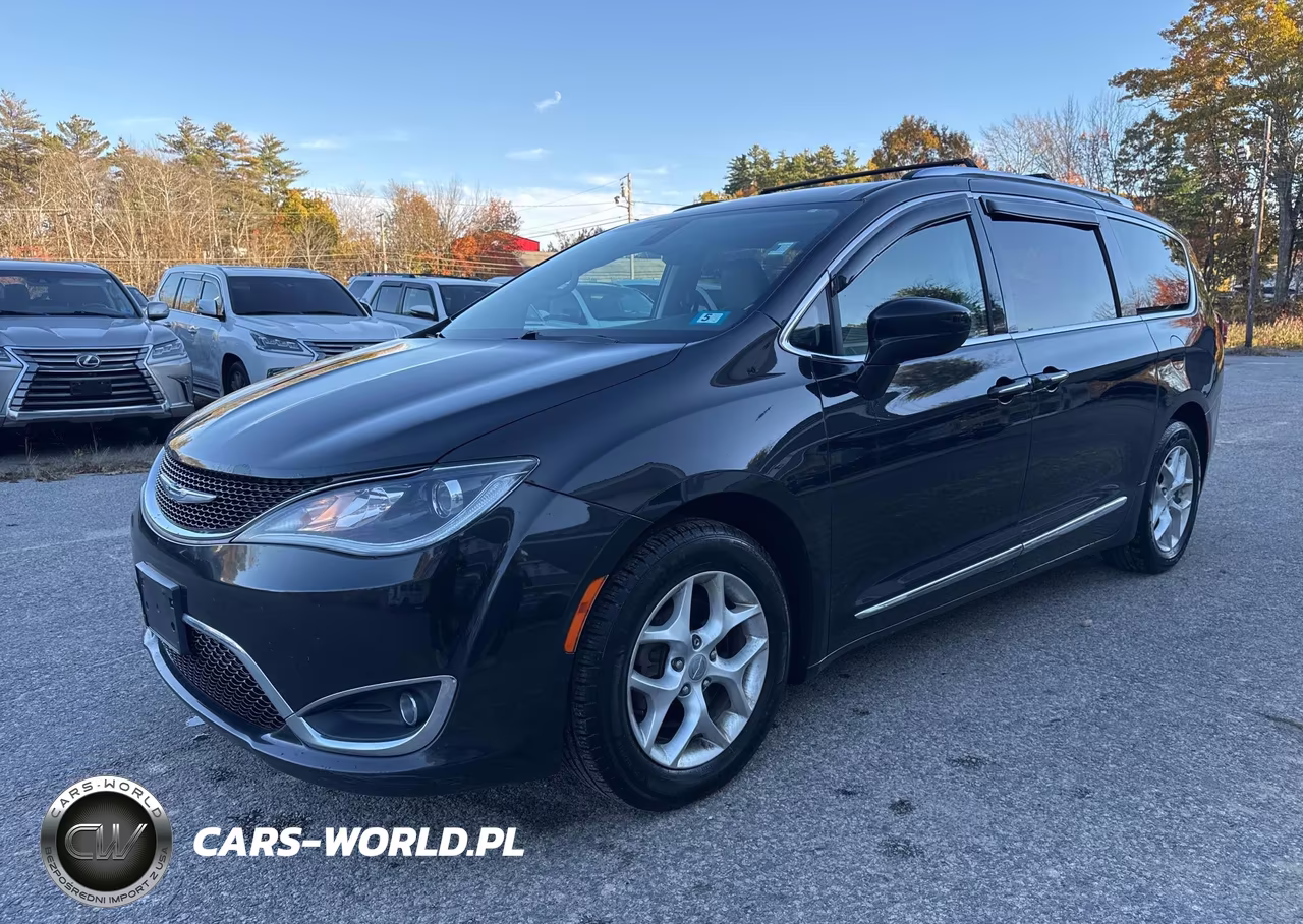 2018 Chrysler Pacifica Touring L VIN:2C4RC1BG9JR128629 - 2