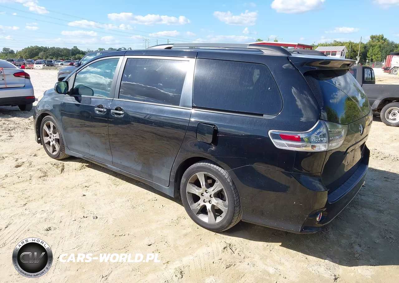 2015 Toyota Sienna Se 8 Passenger VIN:5TDXK3DC7FS552888 - 3