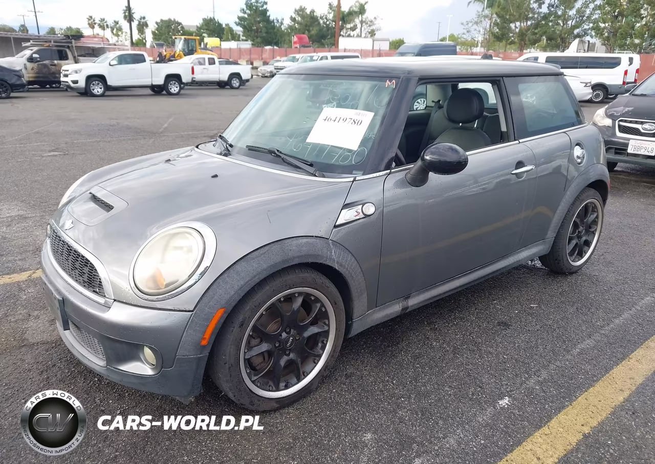 2009 Mini Cooper S VIN:WMWMF73509TW85478 - 2
