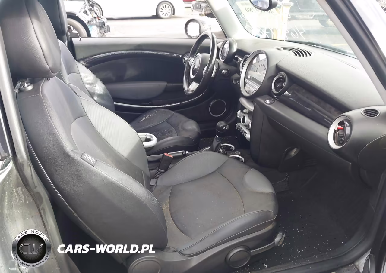 2009 Mini Cooper S VIN:WMWMF73509TW85478 - 5