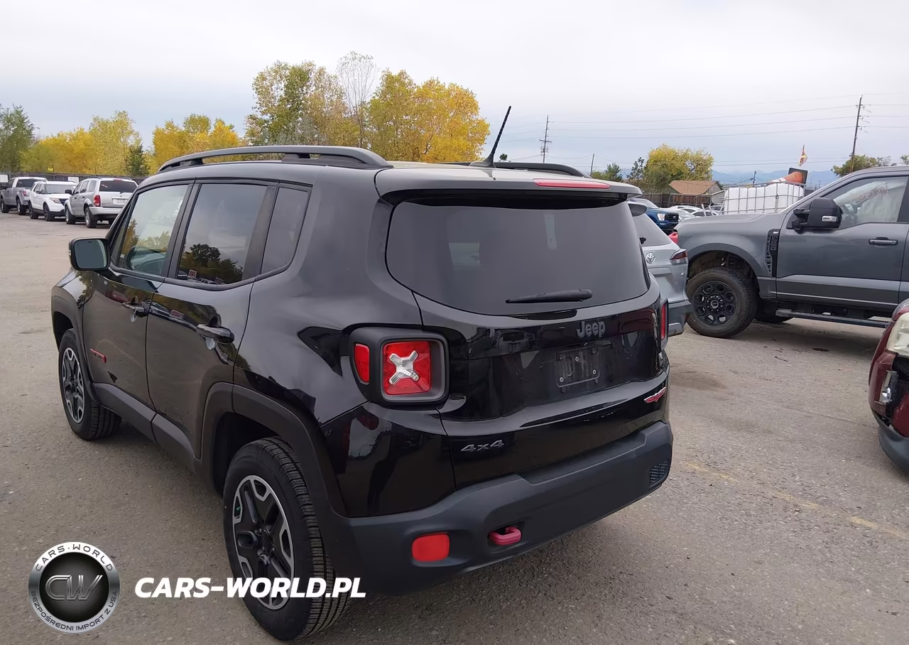 2017 Jeep Renegade Trailhawk 4X4 VIN:ZACCJBCB3HPG68111 - 3