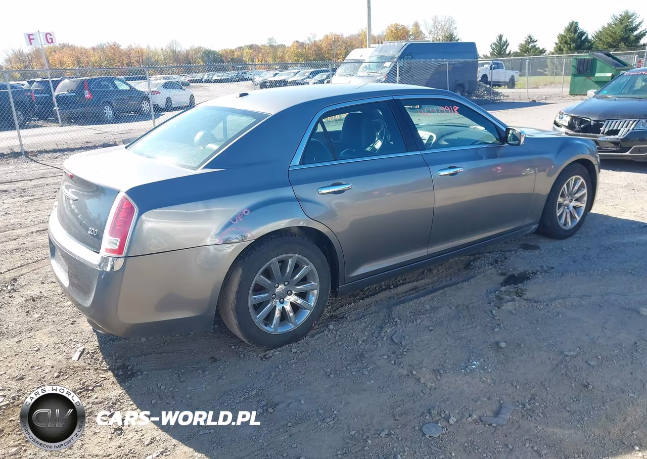 2012 Chrysler 300 Limited VIN:2C3CCACG5CH216255 - 4