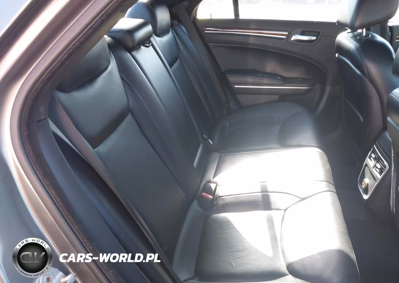 2012 Chrysler 300 Limited VIN:2C3CCACG5CH216255 - 8