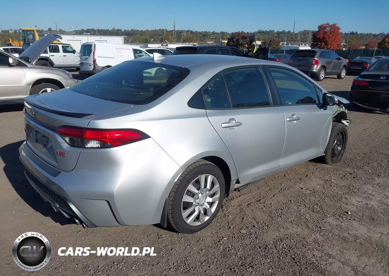 2020 Toyota Corolla Xse VIN:JTDT4RCEXLJ026794 - 4