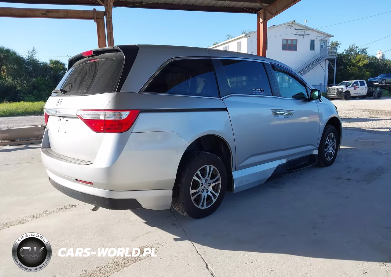 2012 Honda Odyssey Ex-L VIN:5FNRL5H67CB107217 - 4