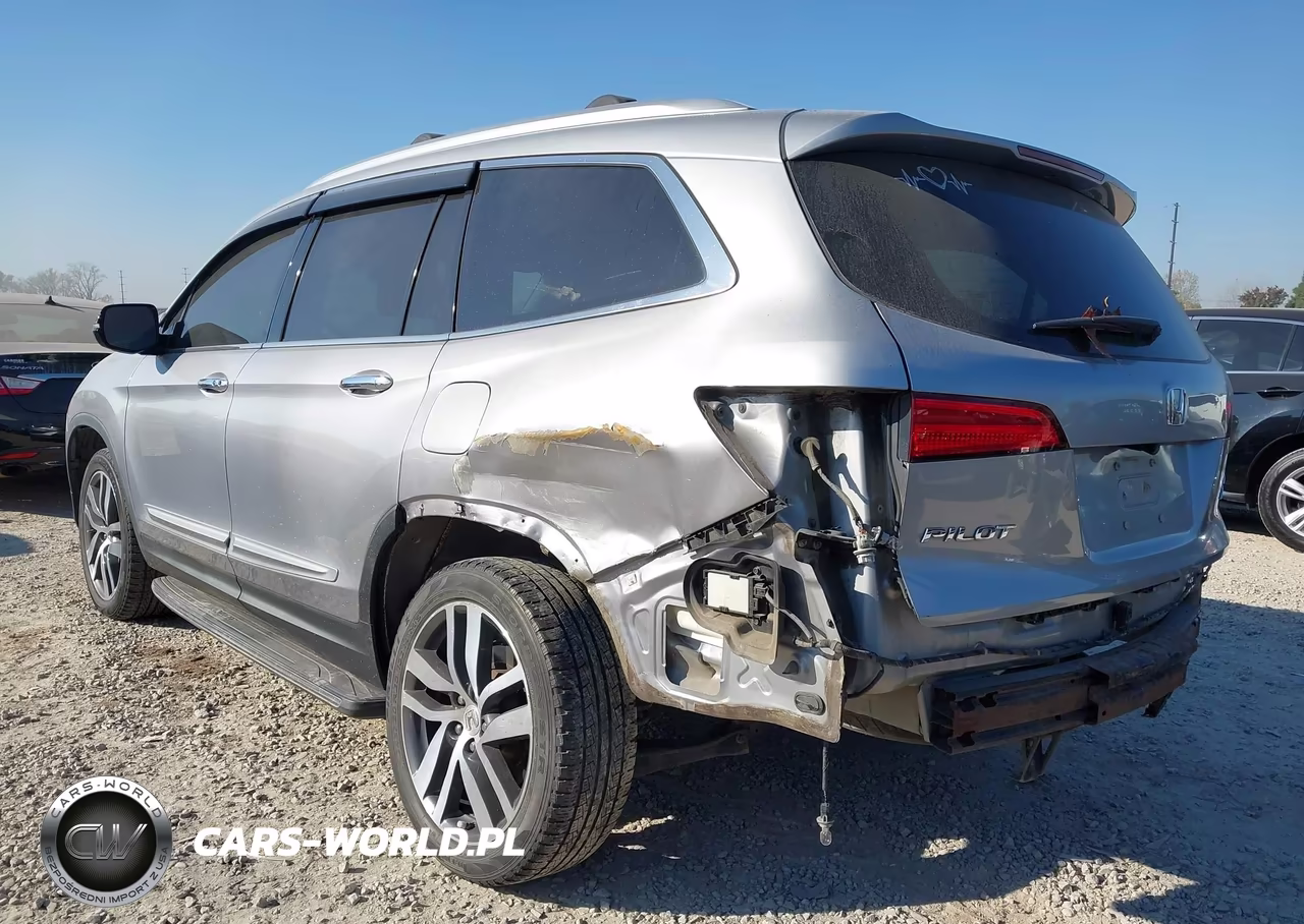 2017 Honda Pilot Elite VIN:5FNYF6H00HB035403 - 3