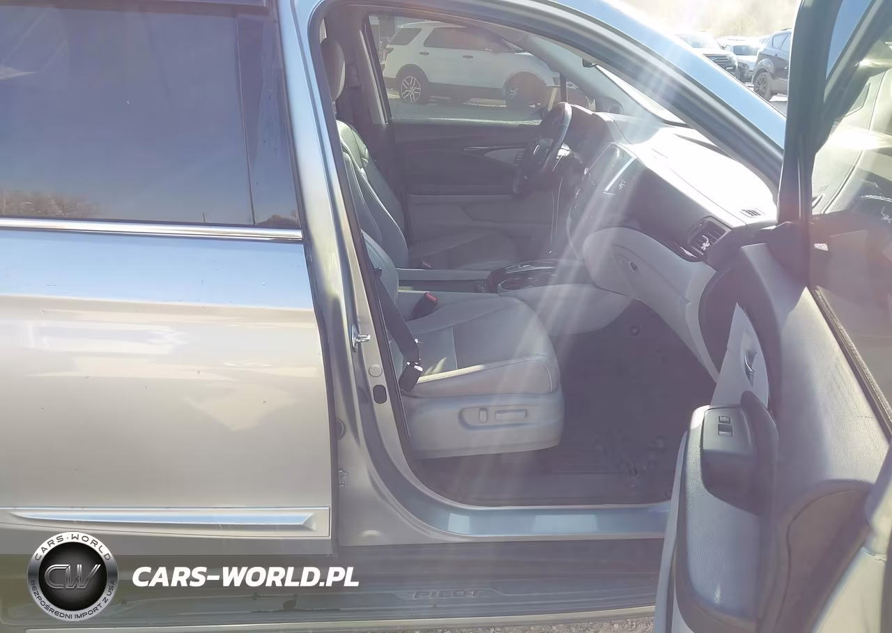 2017 Honda Pilot Elite VIN:5FNYF6H00HB035403 - 5