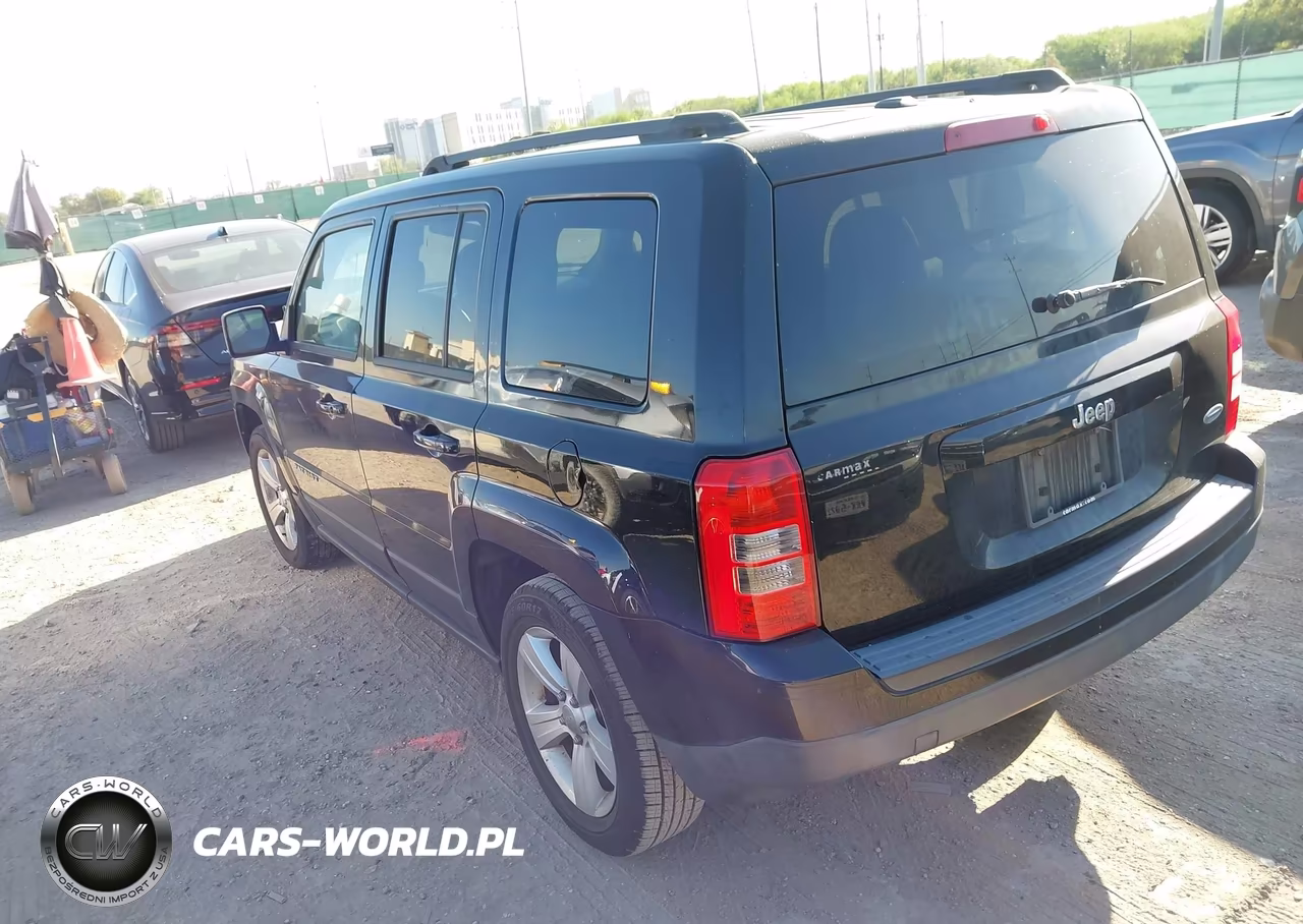 2014 Jeep Patriot Latitude VIN:1C4NJPFB6ED732282 - 3
