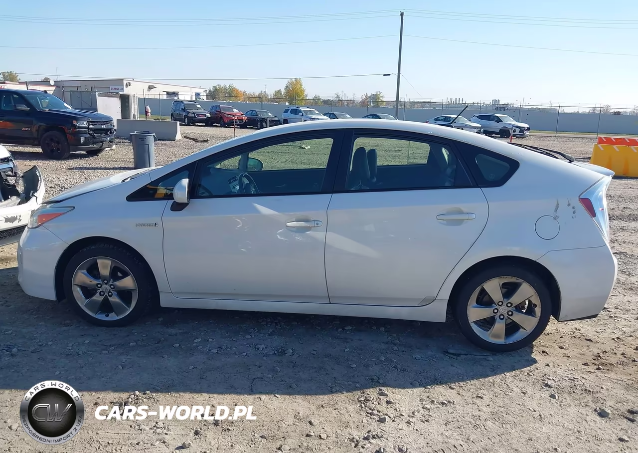 2013 Toyota Prius Three Se VIN:JTDKN3DU9D5609217 - 14