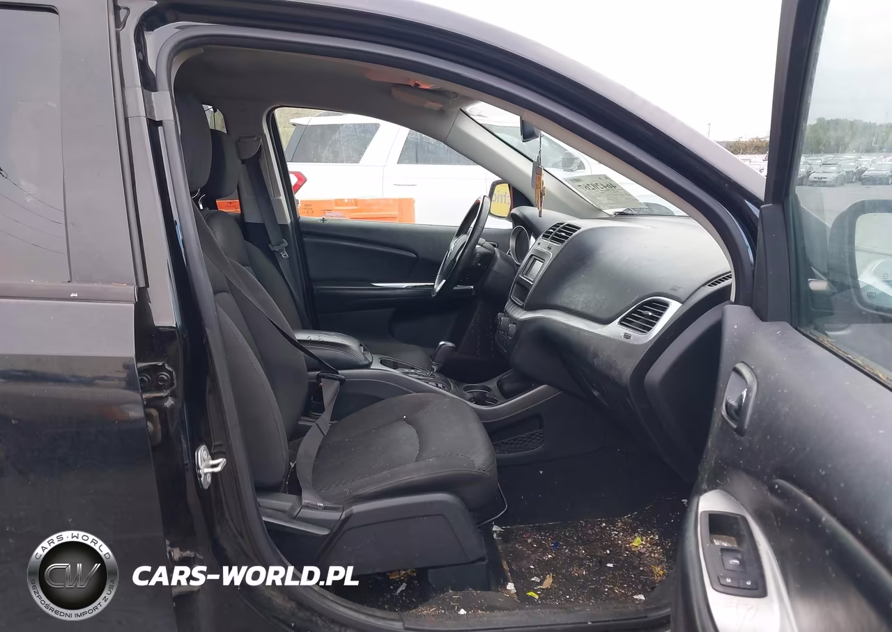 2018 Dodge Journey Se VIN:3C4PDCABXJT439795 - 5