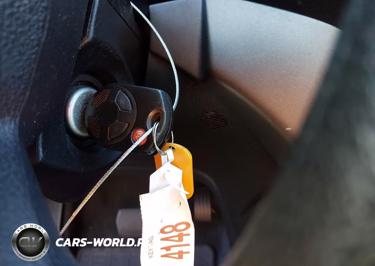 2015 Ford Escape S VIN:1FMCU0F7XFUA73704 - 11