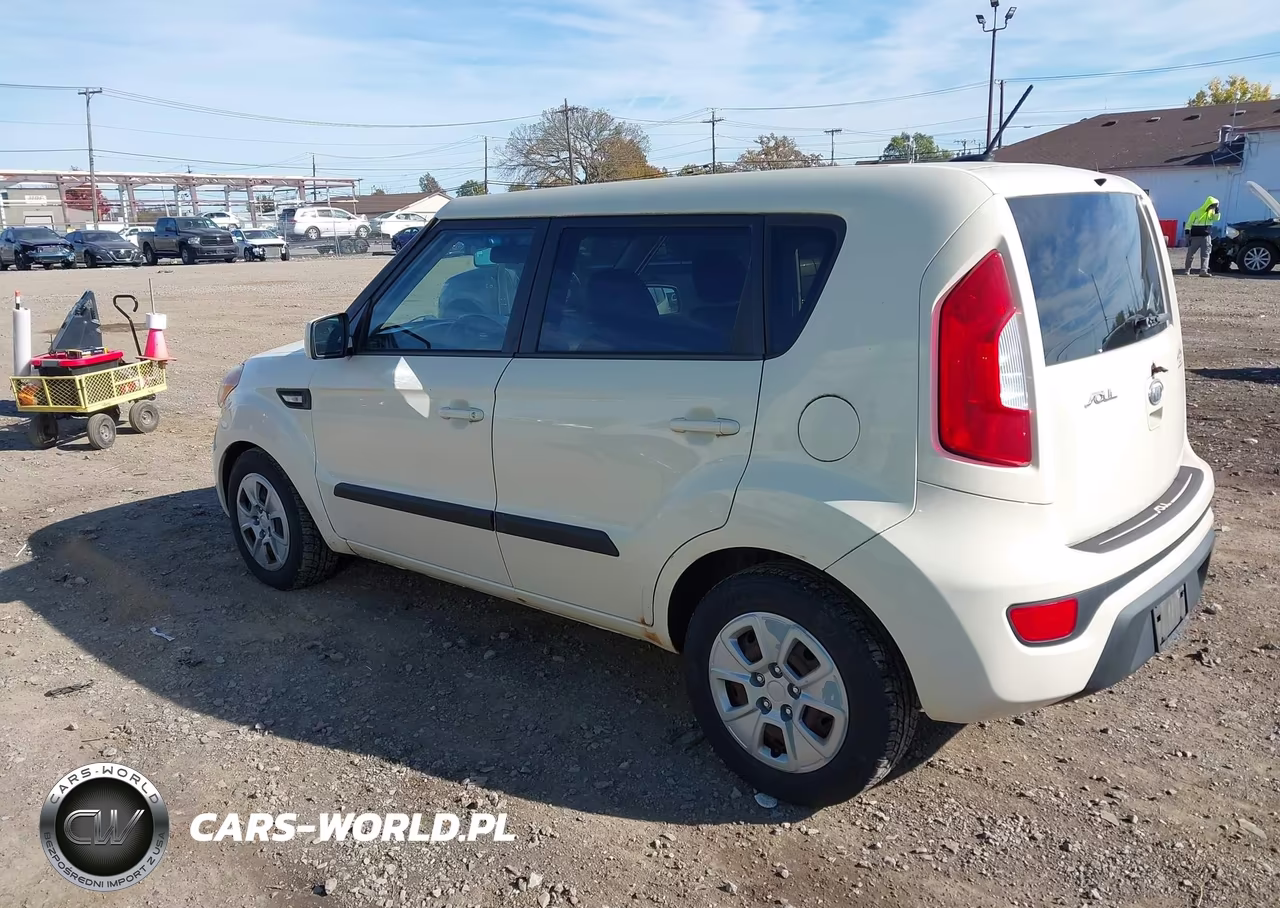 2012 Kia Soul VIN:KNDJT2A5XC7439137 - 3