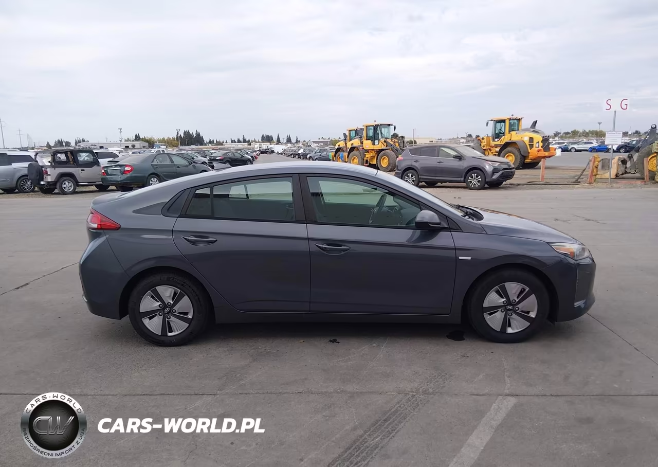 2018 Hyundai Ioniq Hybrid Blue VIN:KMHC65LC2JU100007 - 15