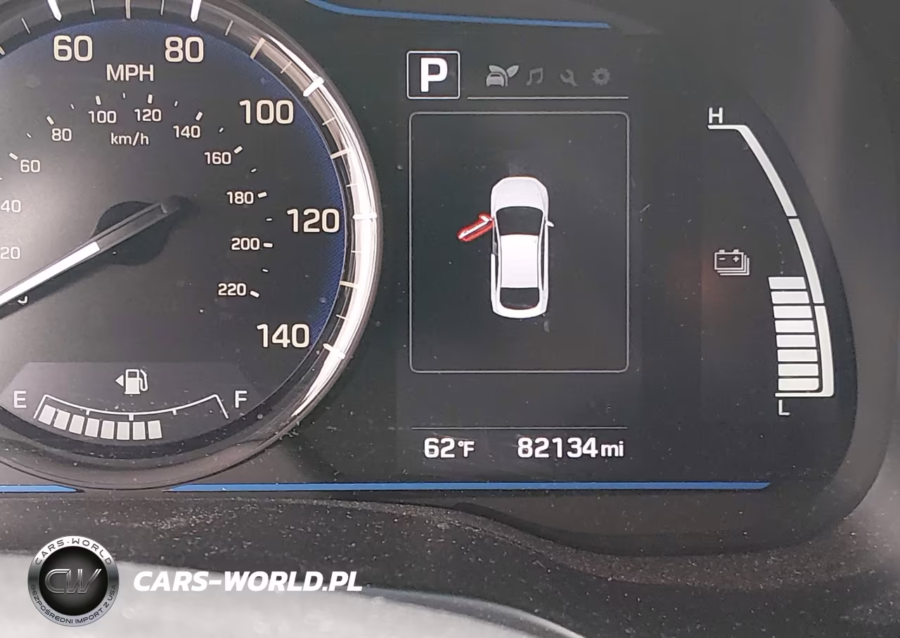 2018 Hyundai Ioniq Hybrid Blue VIN:KMHC65LC2JU100007 - 17