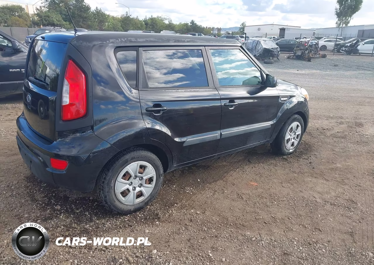 2012 Kia Soul VIN:KNDJT2A55C7450000 - 4
