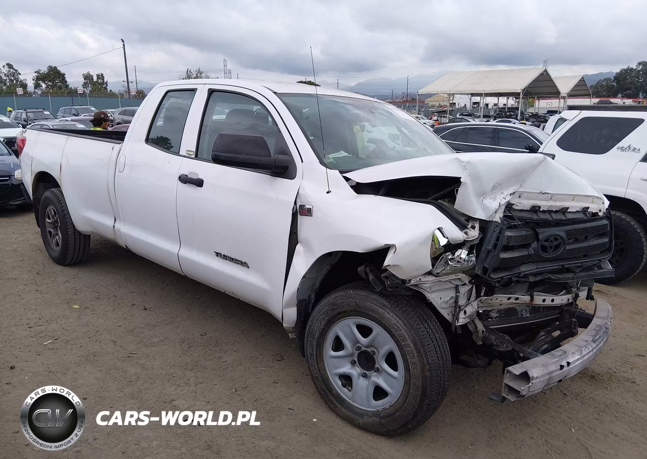 2013 Toyota Tundra Grade 5.7L V8
