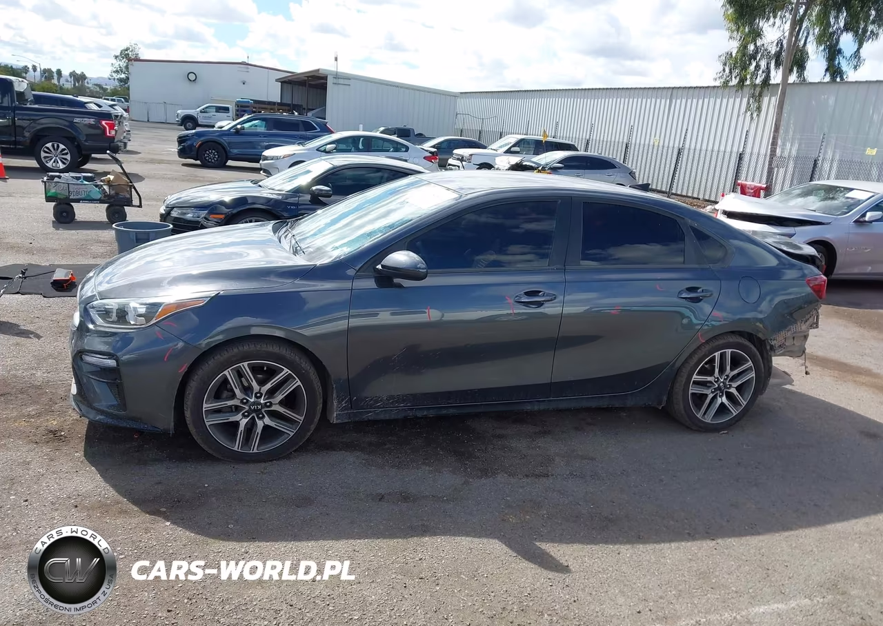 2019 Kia Forte S VIN:3KPF34AD0KE081716 - 15
