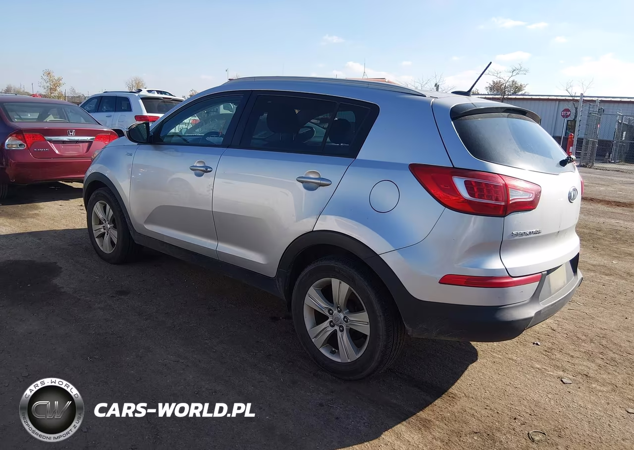 2011 Kia Sportage Lx VIN:KNDPBCA20B7033682 - 3