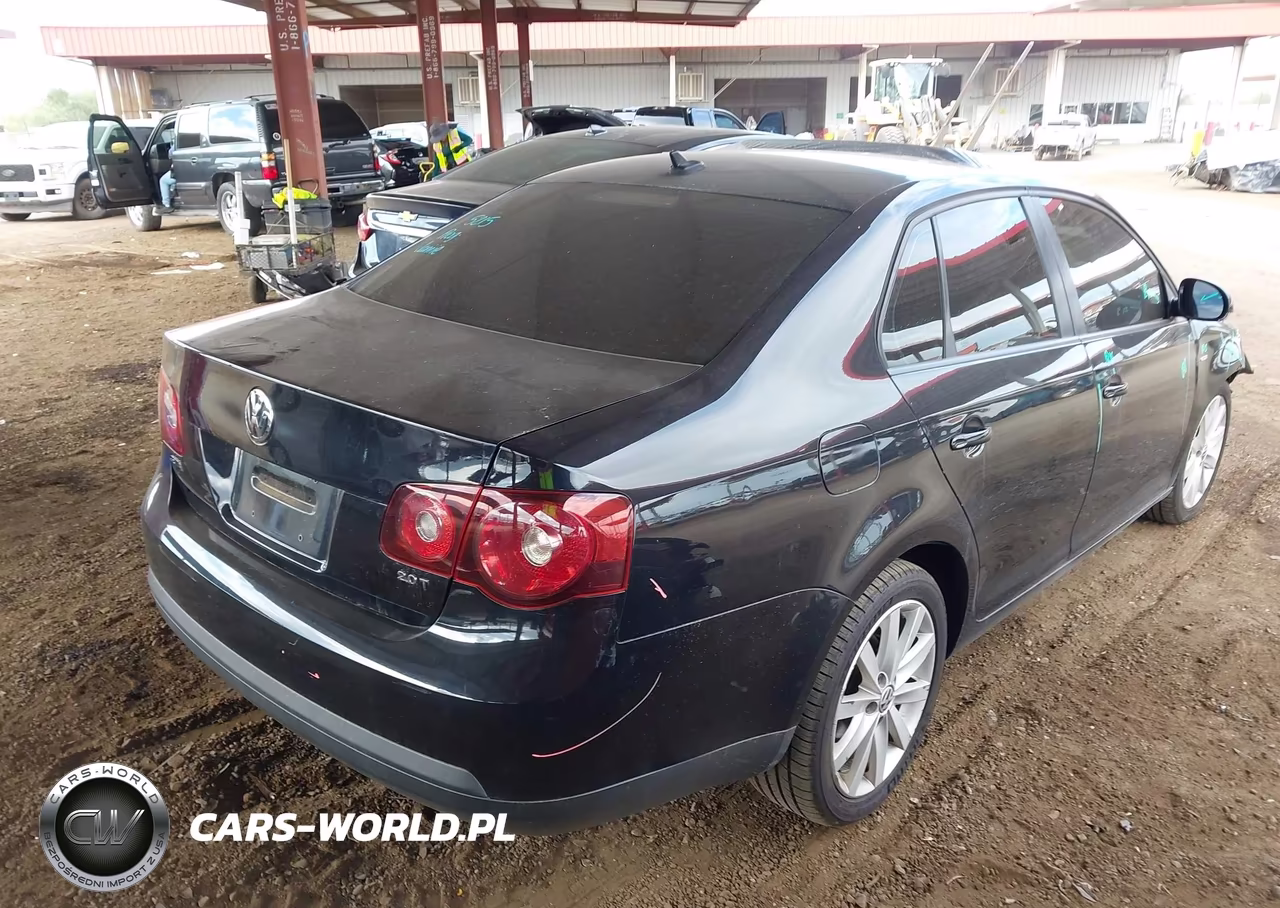 2010 Volkswagen Jetta Wolfsburg Edition VIN:3VWRJ7AJ7AM151210 - 4