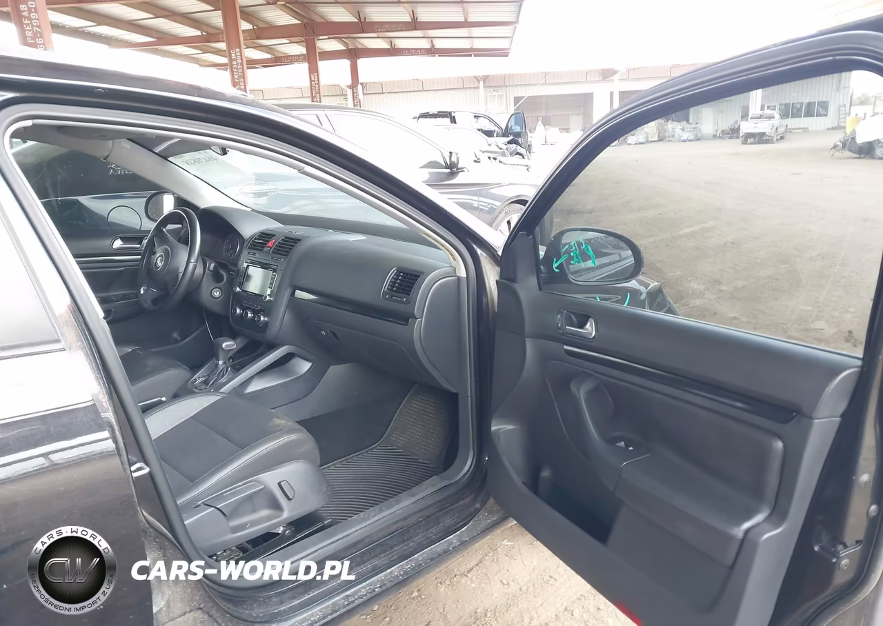 2010 Volkswagen Jetta Wolfsburg Edition VIN:3VWRJ7AJ7AM151210 - 5