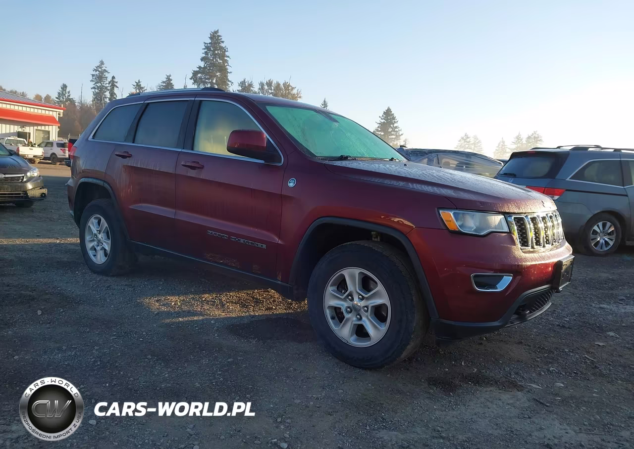 2017 Jeep Grand Cherokee Laredo 4X4 VIN:1C4RJFAG9HC908640 - 1