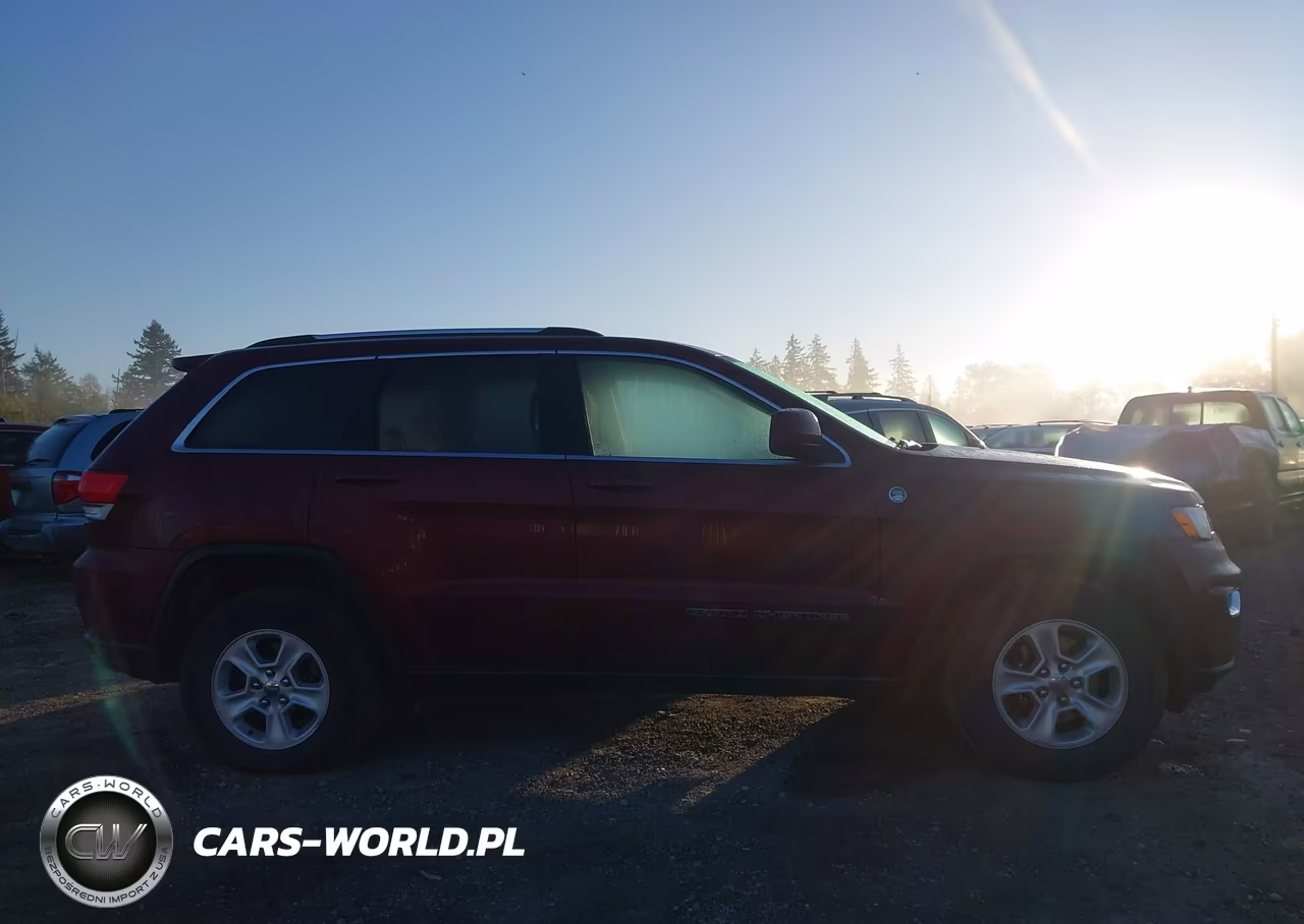 2017 Jeep Grand Cherokee Laredo 4X4 VIN:1C4RJFAG9HC908640 - 13