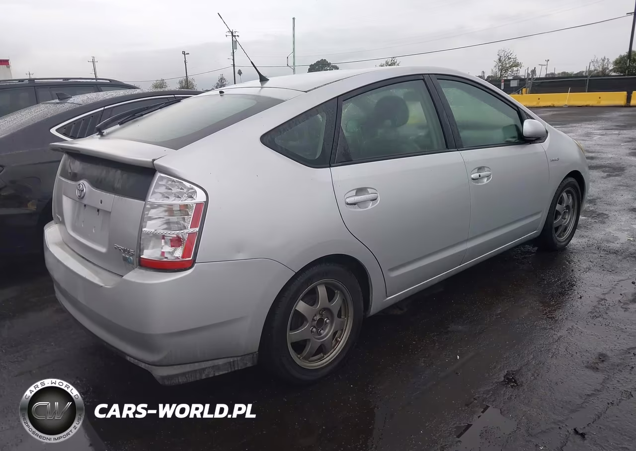 2008 Toyota Prius Touring VIN:JTDKB20U887806396 - 4