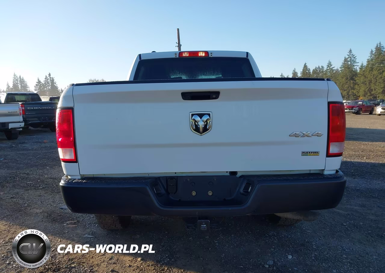 2018 Ram 1500 Tradesman 4X4 5'7 Box VIN:1C6RR7KG3JS300483 - 16