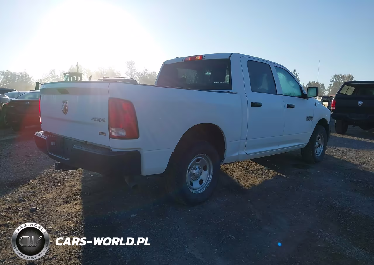 2018 Ram 1500 Tradesman 4X4 5'7 Box VIN:1C6RR7KG3JS300483 - 4