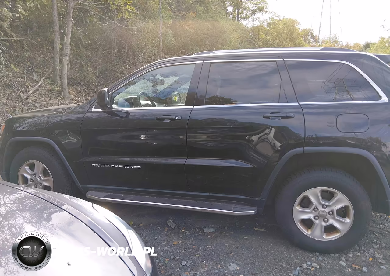 2014 Jeep Grand Cherokee Laredo VIN:1C4RJFAG8EC414975 - 14