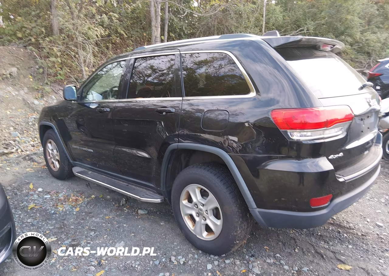 2014 Jeep Grand Cherokee Laredo VIN:1C4RJFAG8EC414975 - 3