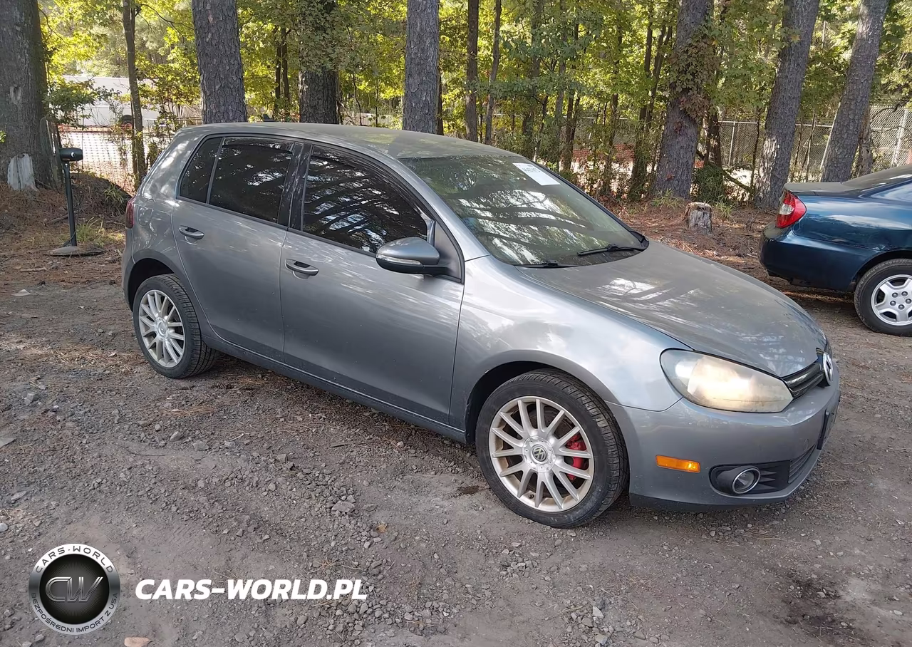 2013 Volkswagen Golf 2.0L Tdi 4-Door