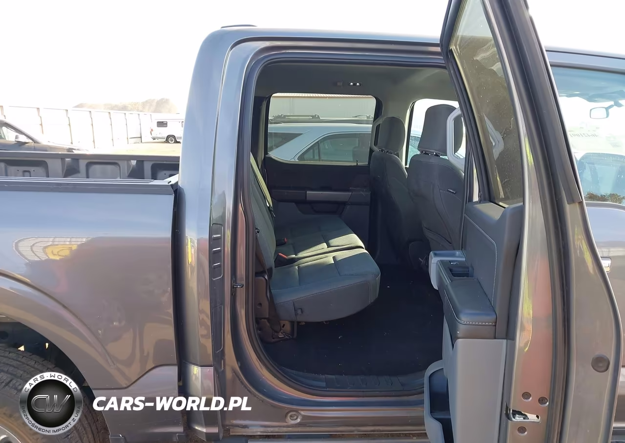 2025 Ford F-150 Xlt VIN:1FTFW3L89SKE86570 - 8