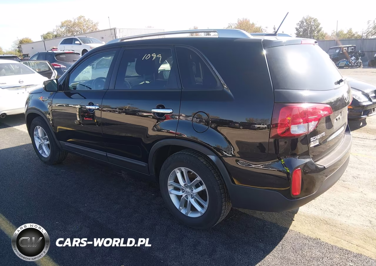 2015 Kia Sorento Lx VIN:5XYKT4A62FG570904 - 3