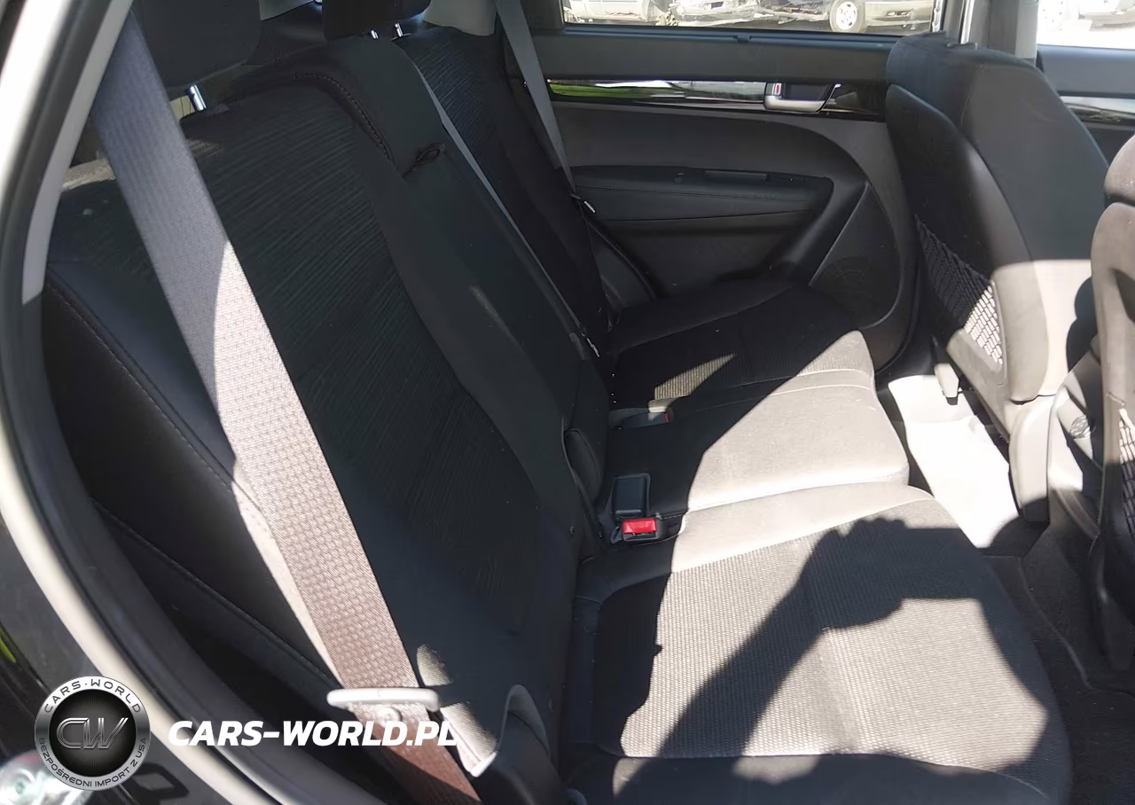 2015 Kia Sorento Lx VIN:5XYKT4A62FG570904 - 8