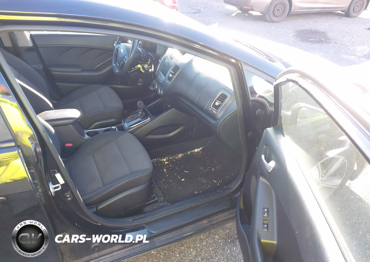 2018 Kia Forte Lx VIN:3KPFL4A70JE172817 - 5