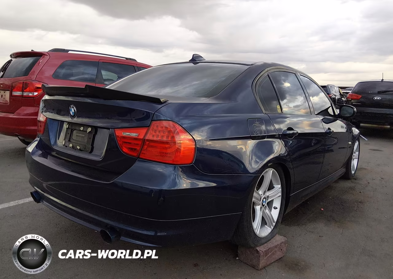 2011 BMW 335I xDrive VIN:WBAPL5C54BA918595 - 4