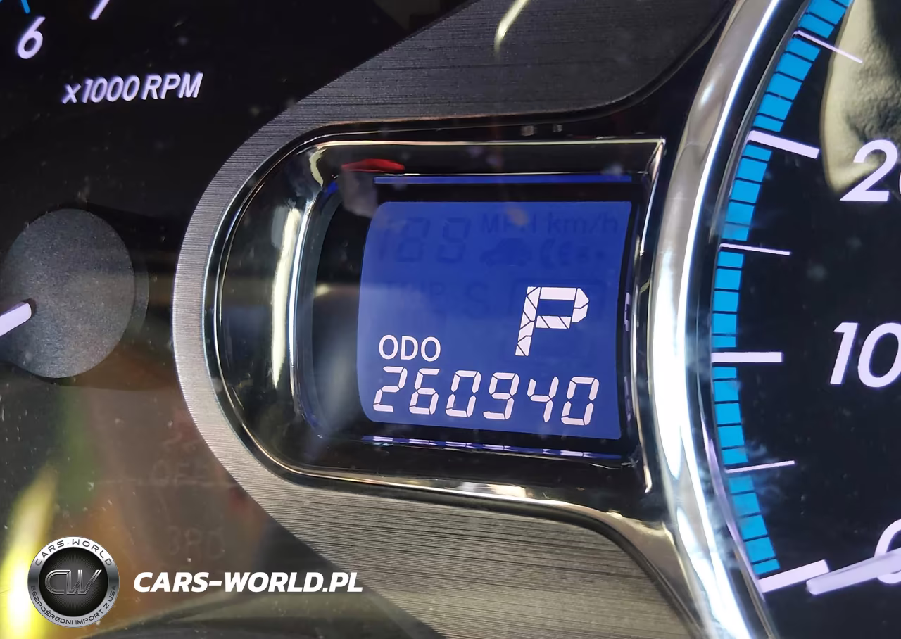 2011 Toyota Sienna Limited VIN:5TDDK3DC0BS024204 - 16