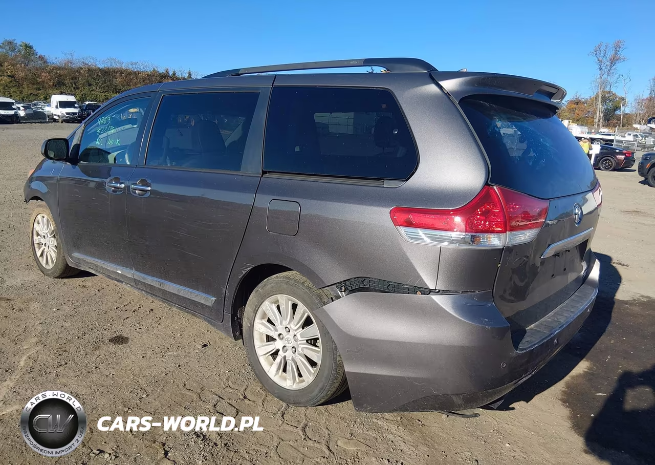 2011 Toyota Sienna Limited VIN:5TDDK3DC0BS024204 - 3