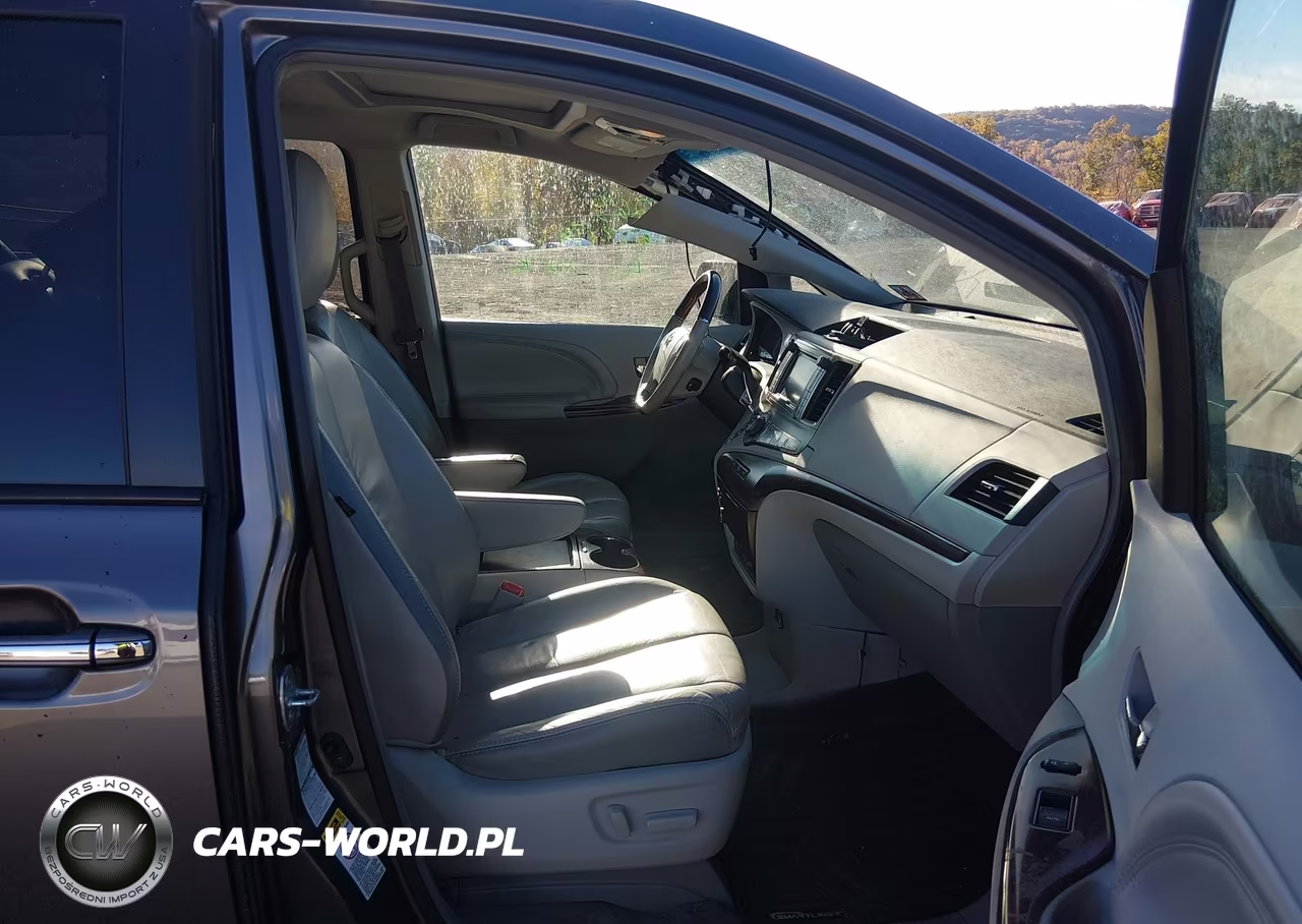 2011 Toyota Sienna Limited VIN:5TDDK3DC0BS024204 - 5