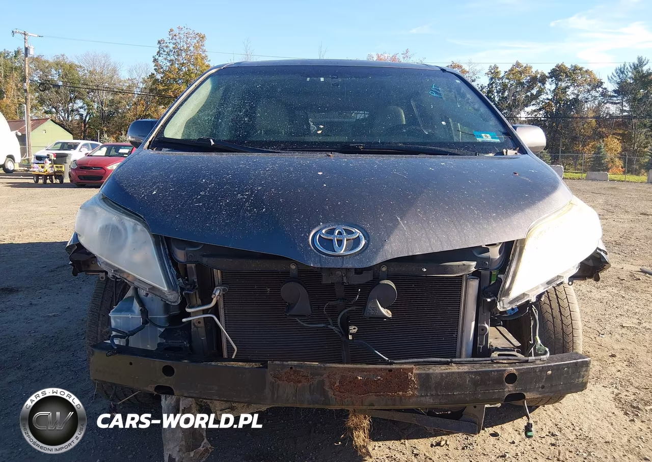 2011 Toyota Sienna Limited VIN:5TDDK3DC0BS024204 - 6