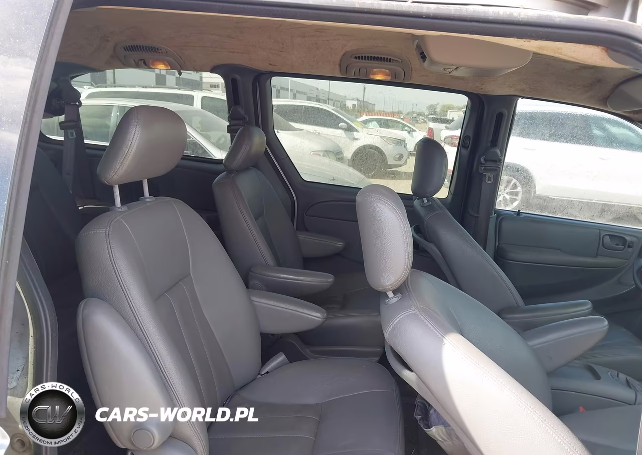 2004 Chrysler Town & Country Ex VIN:2C4GP74L34R508515 - 8